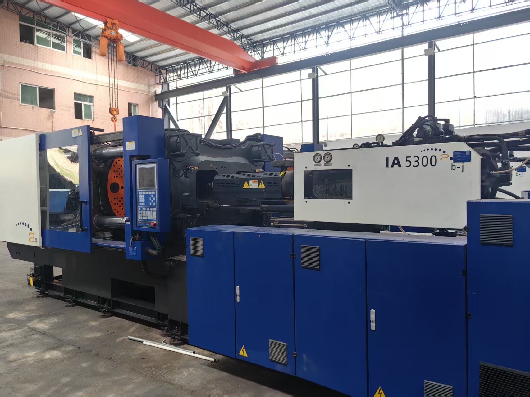 Used Haitian 530T Two-Color Plastic Injection Molding Machine