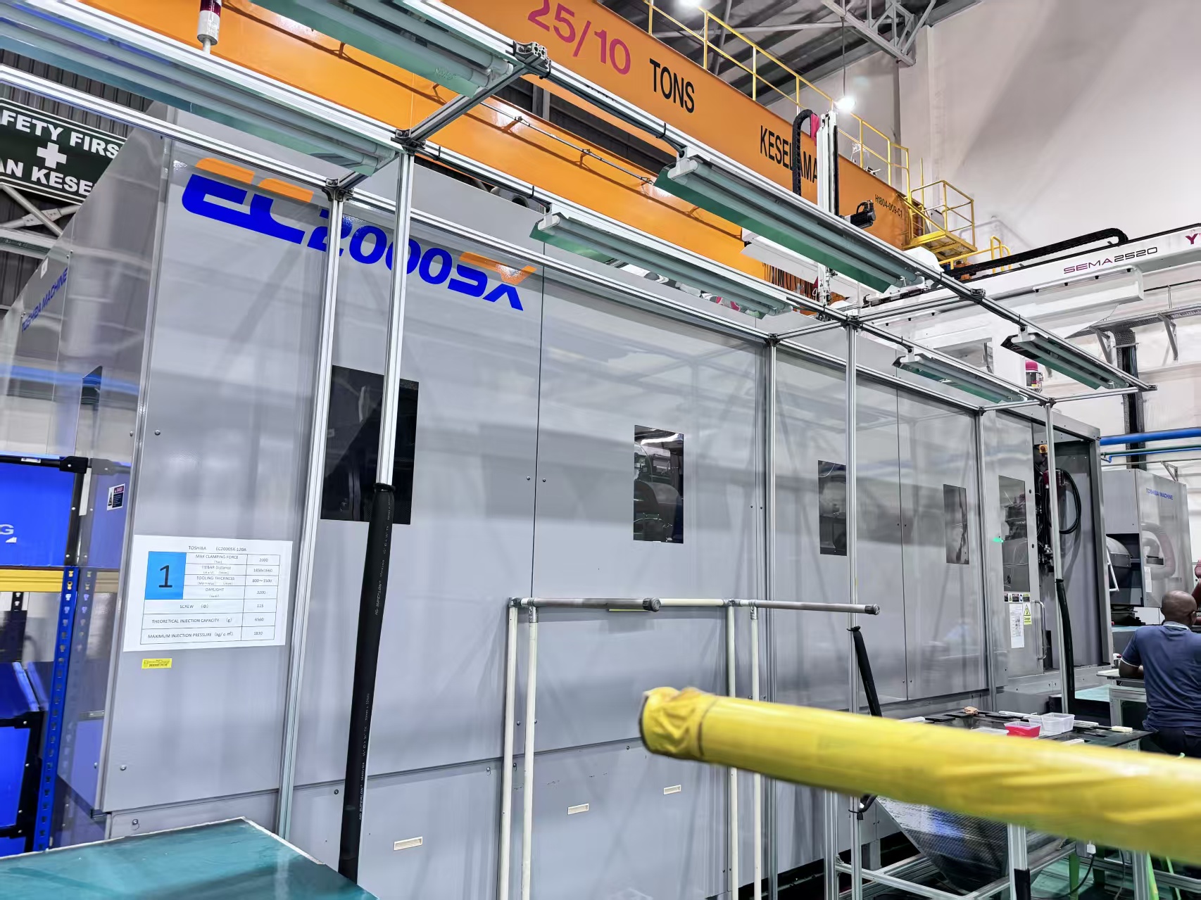 Used Toshiba 2000T Plastic Injection Molding Machine