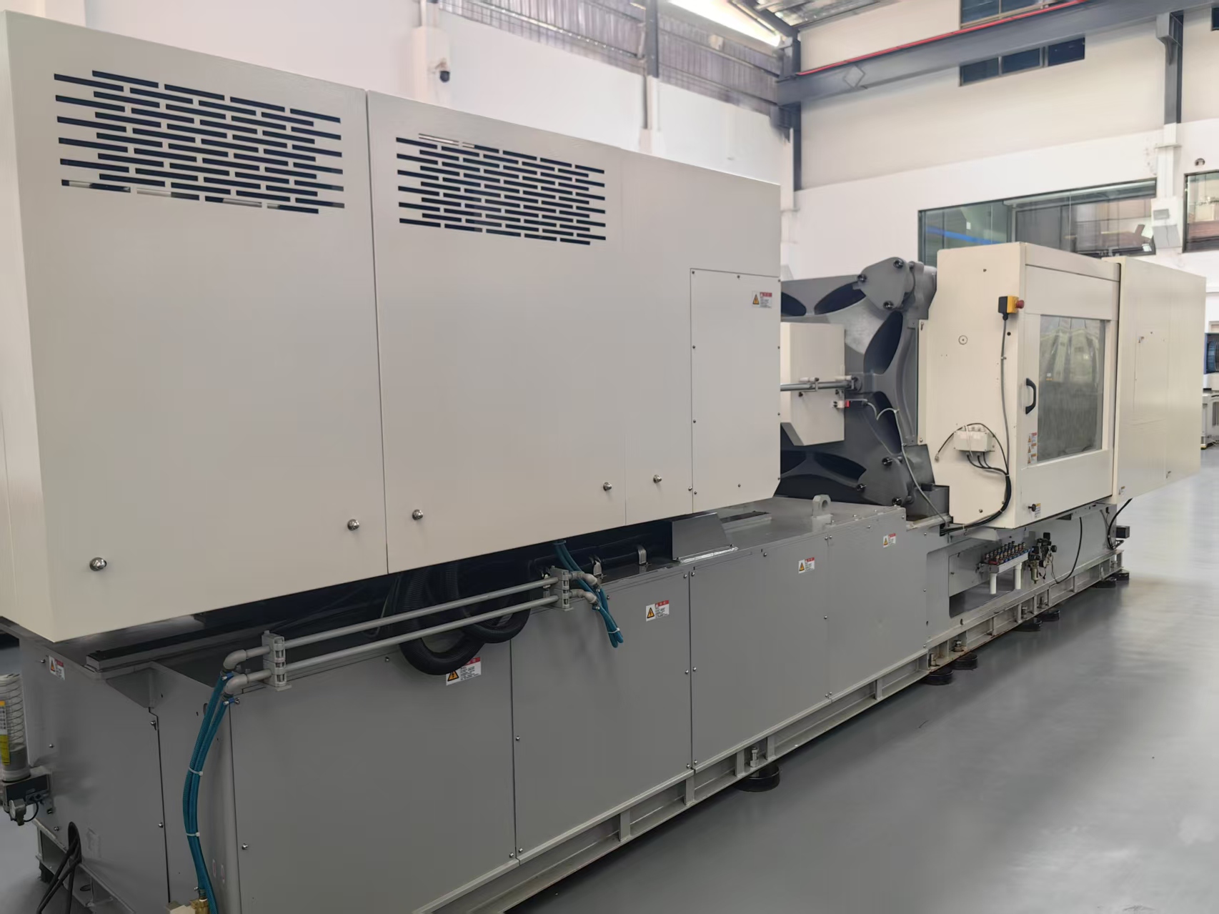 Toyo 350T used machine photo 5
