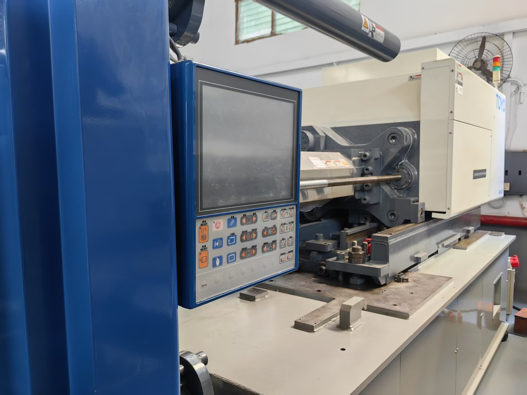 Toyo 450T used machine photo 8