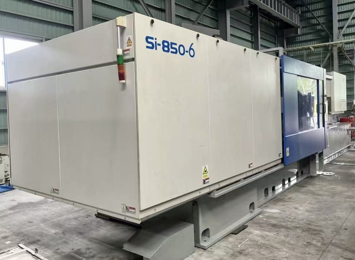 Used Toyo 850T Plastic Injection Molding Machine