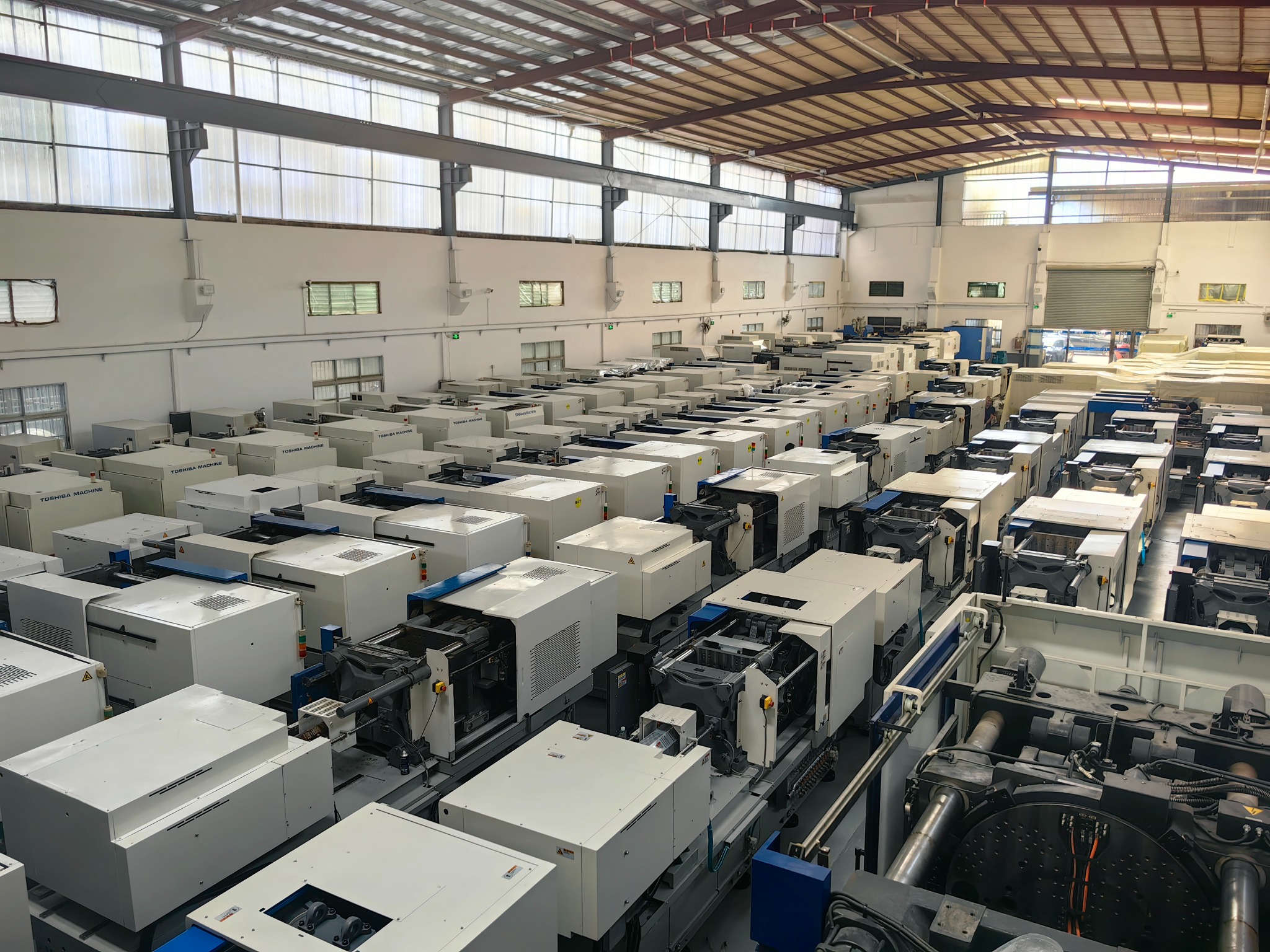 Our inventory of used Plastic Injection Molding Machines in warehouse